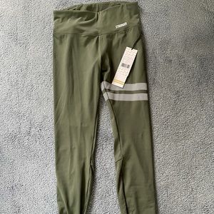 Stronger Label Power Thyme leggings tights NWT